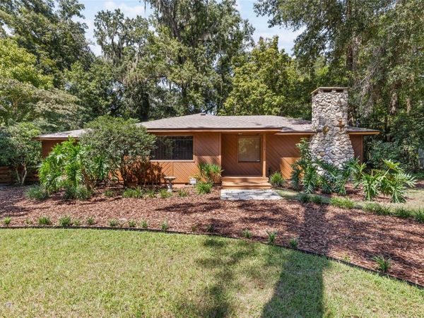 2256 NW 9TH PLACE, GAINESVILLE, FL 32605