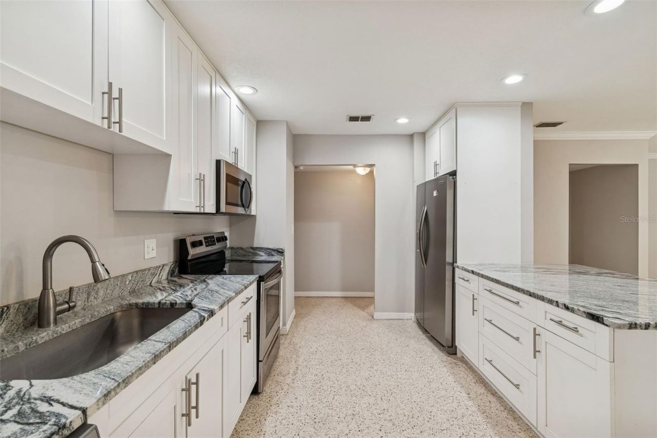 308 Brentwood Drive, Temple Terrace, FL 33617 Photo