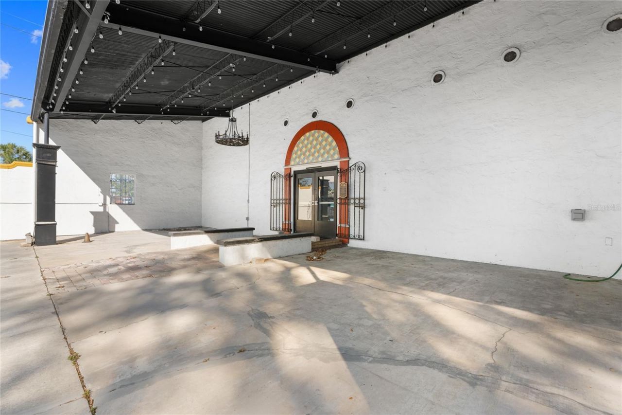 939 N Magnolia Avenue, Ocala, FL 34475 Photo