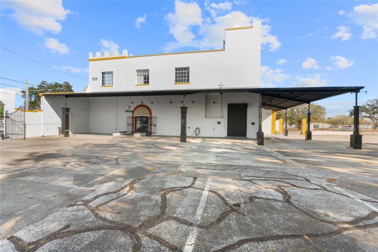 939 N Magnolia Avenue, Ocala, FL 34475 Photo