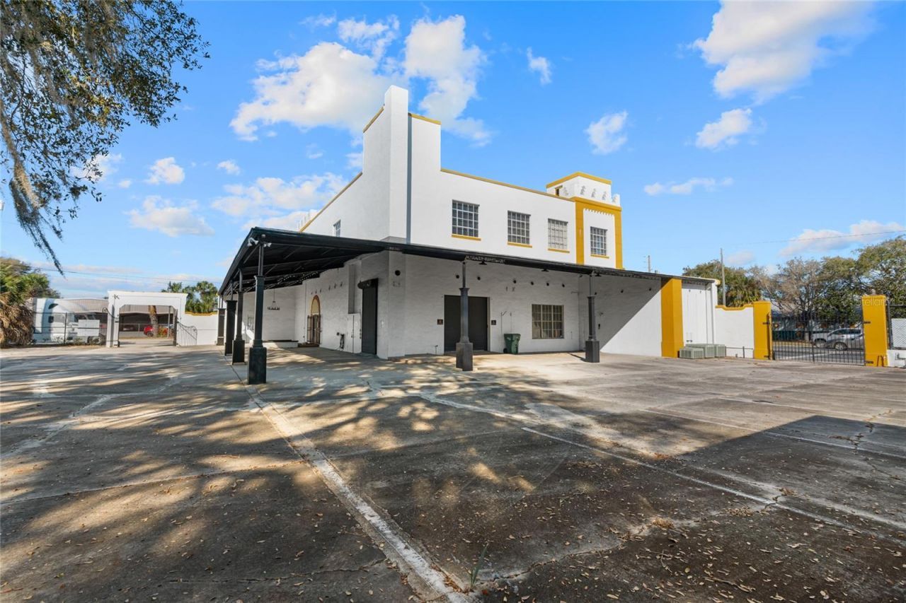 939 N Magnolia Avenue, Ocala, FL 34475 Photo