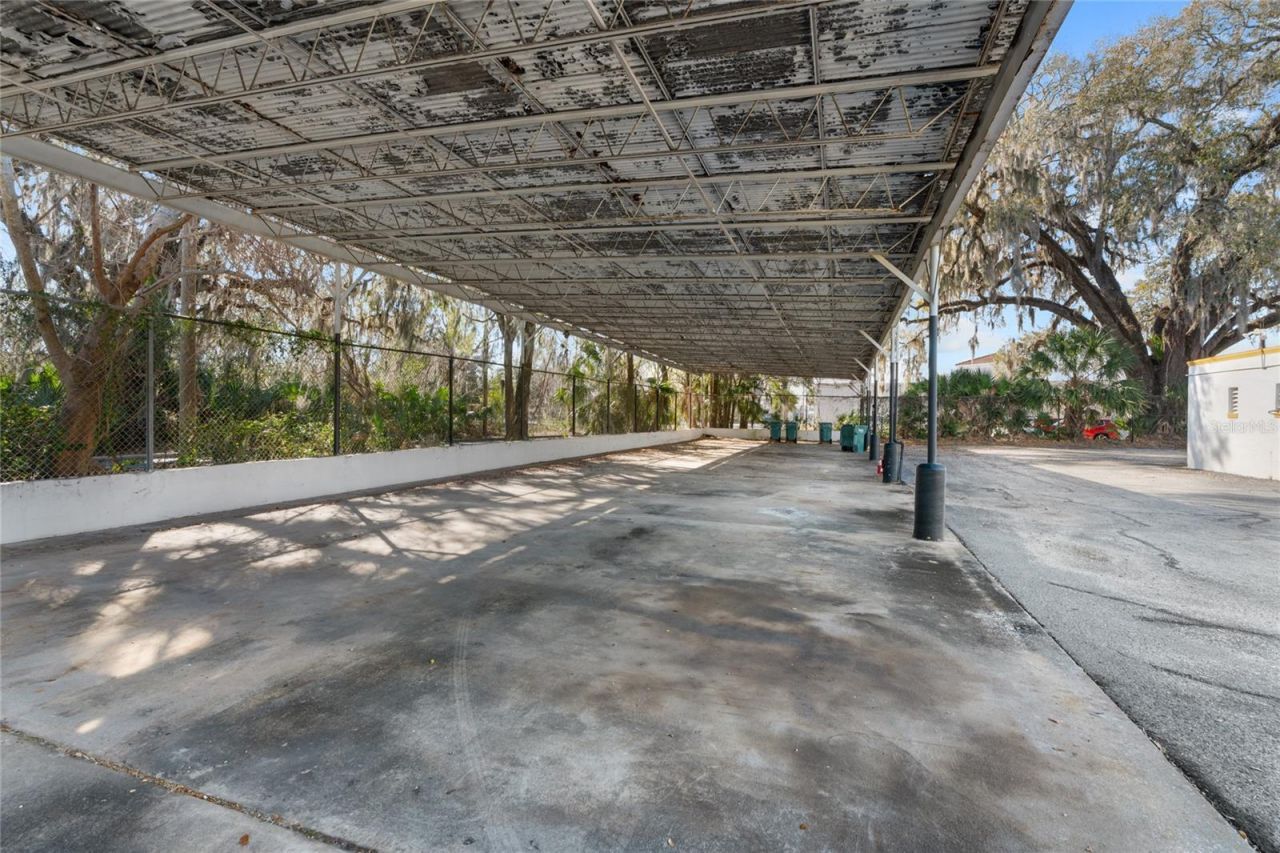 939 N Magnolia Avenue, Ocala, FL 34475 Photo