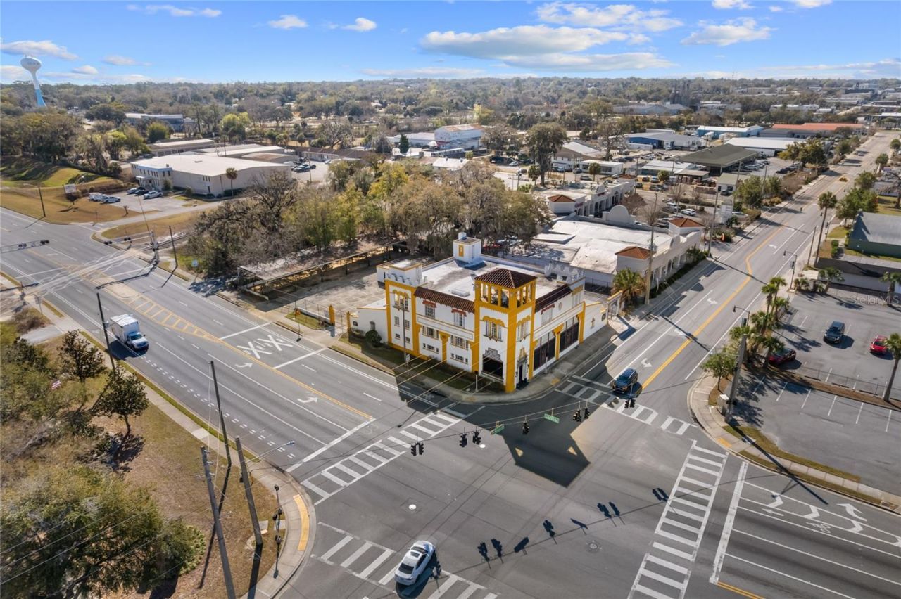 939 N Magnolia Avenue, Ocala, FL 34475 Photo