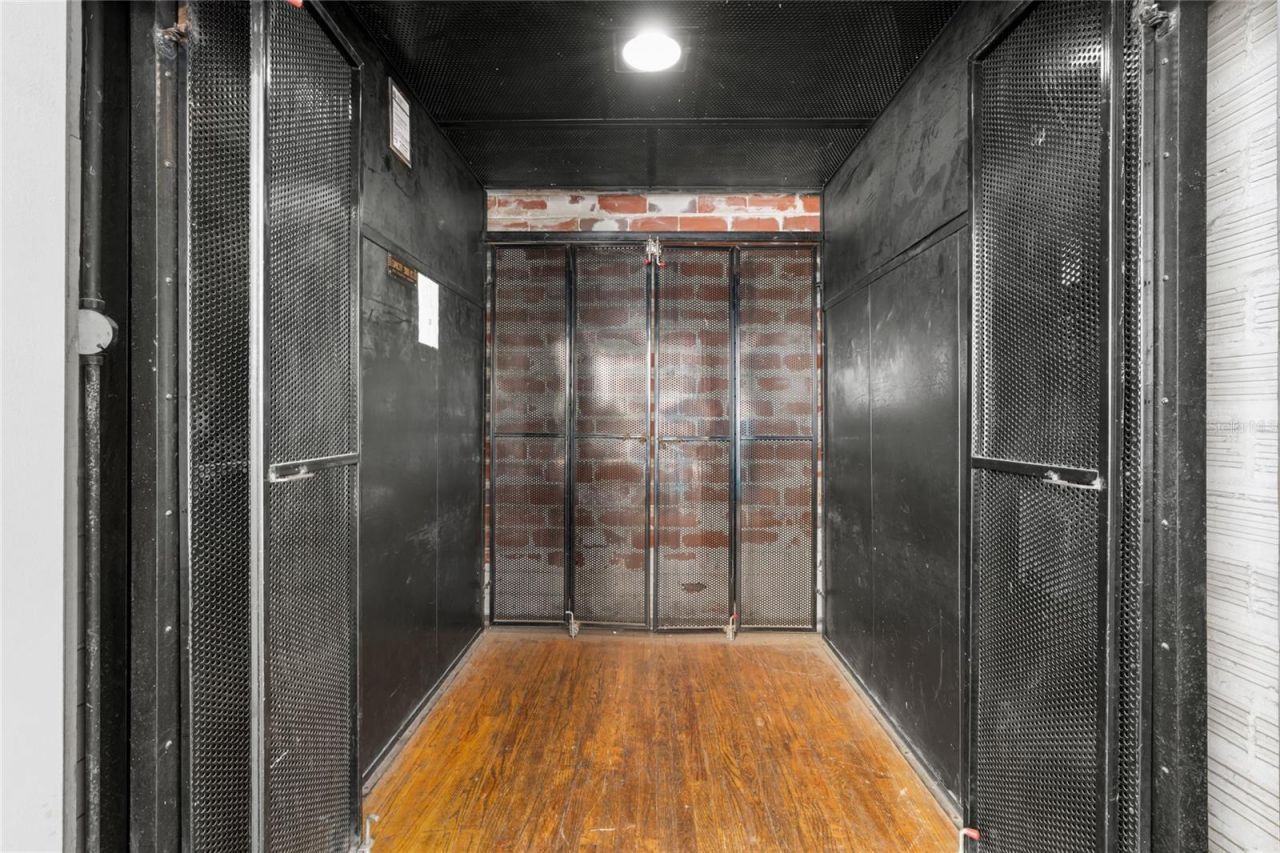 939 N Magnolia Avenue, Ocala, FL 34475 Photo