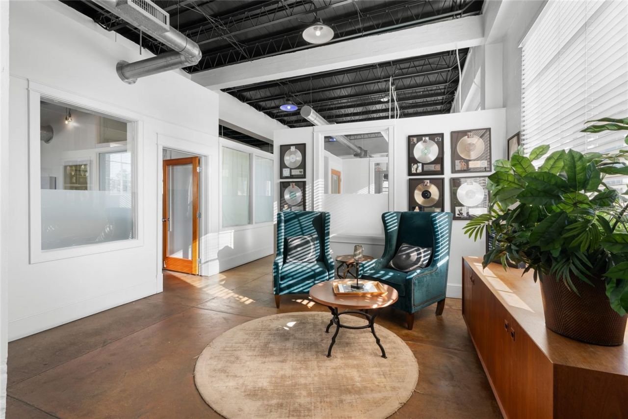 939 N Magnolia Avenue, Ocala, FL 34475 Photo