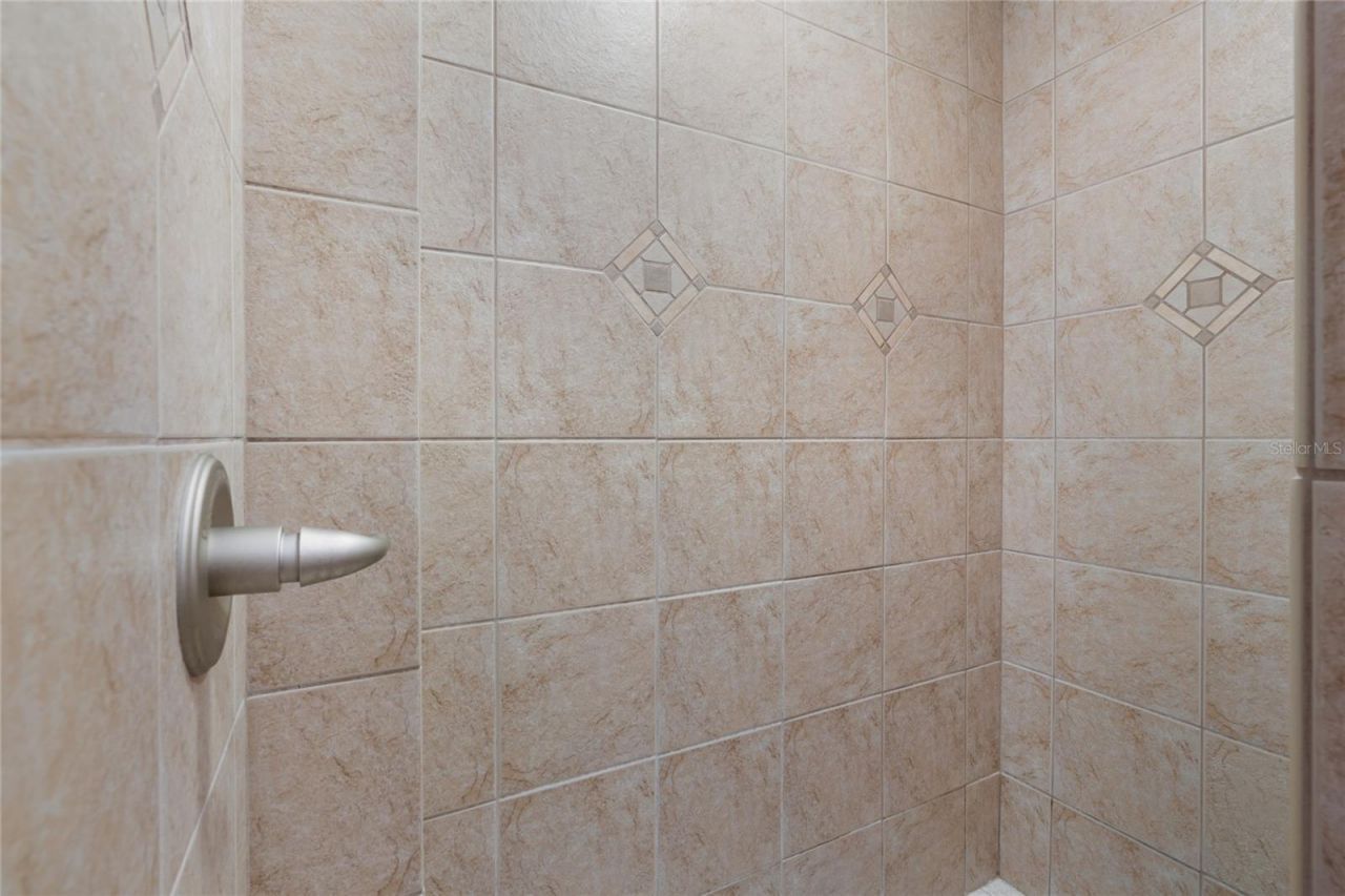 939 N Magnolia Avenue, Ocala, FL 34475 Photo