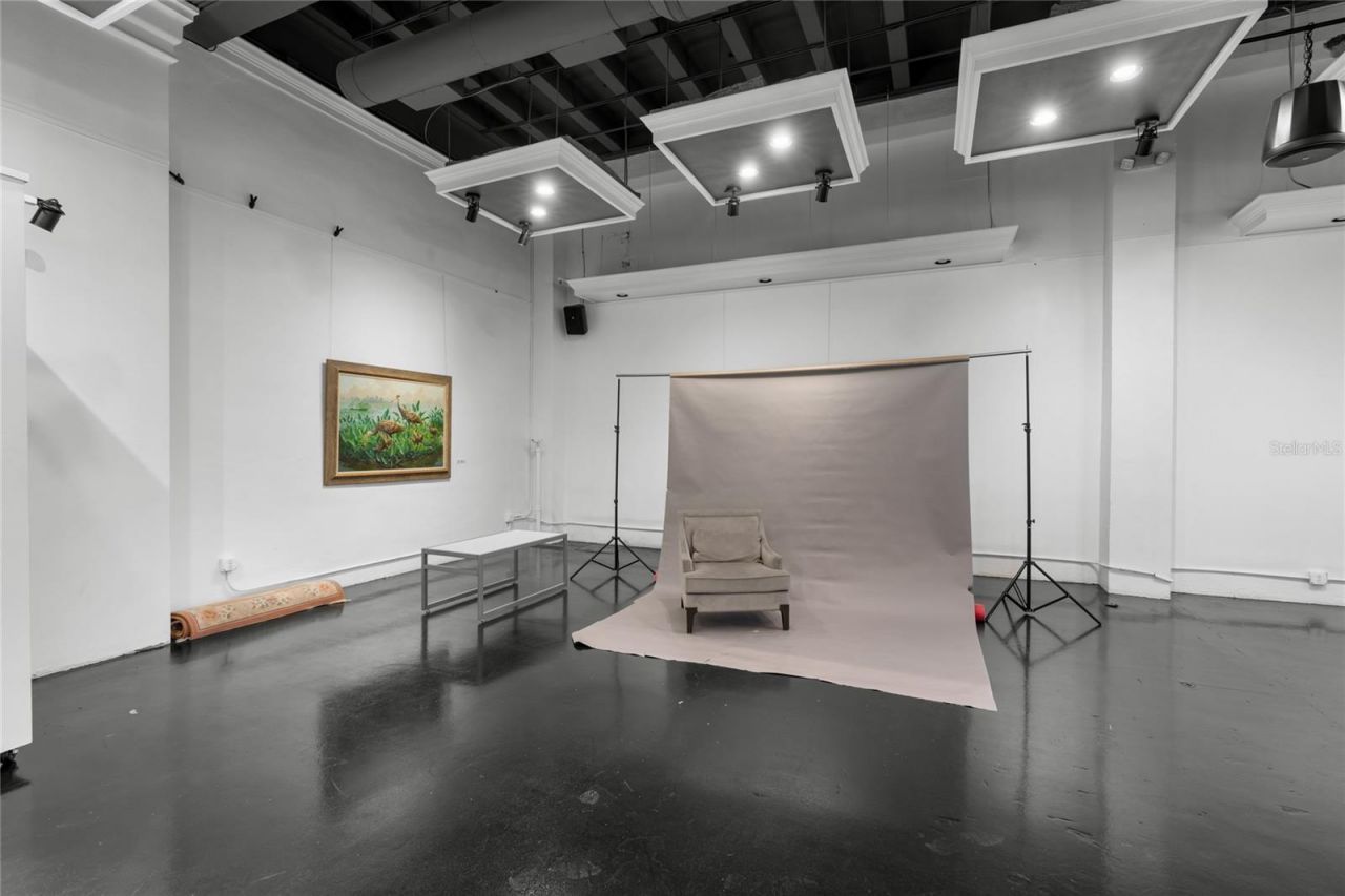 939 N Magnolia Avenue, Ocala, FL 34475 Photo