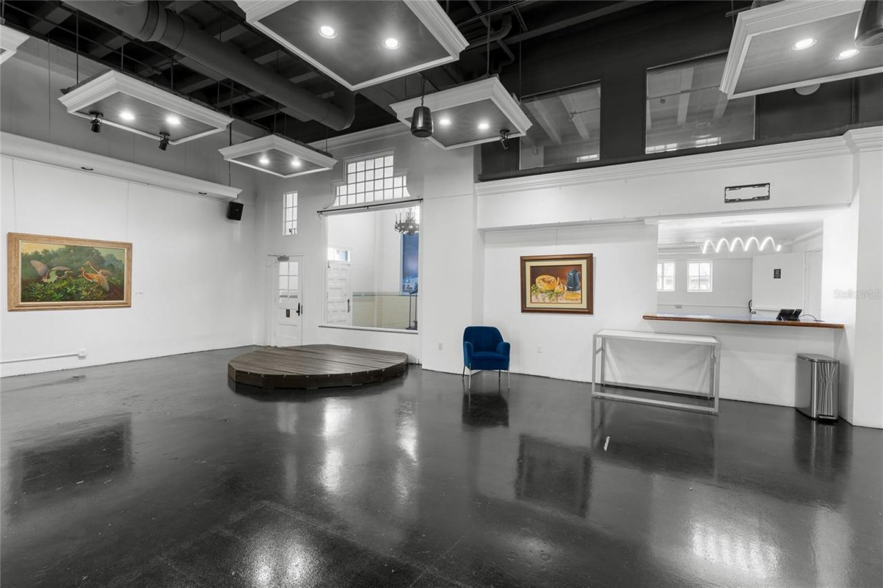 939 N Magnolia Avenue, Ocala, FL 34475 Photo