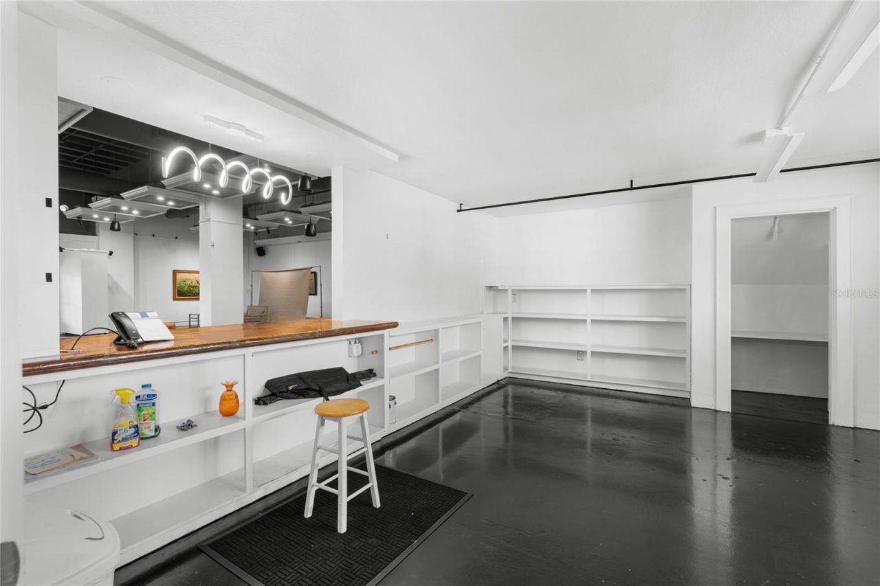 939 N Magnolia Avenue, Ocala, FL 34475 Photo