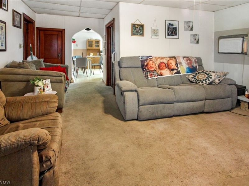 5860 Woodman Avenue, Ashtabula, OH 44004 Photo 4