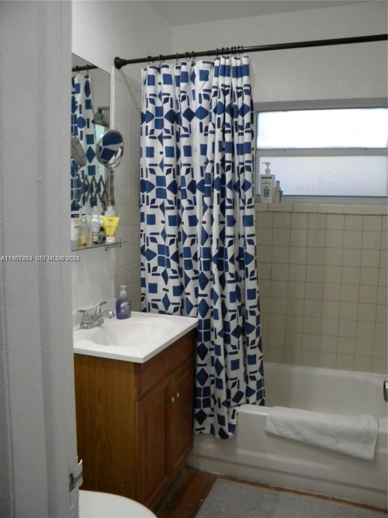 3475 SW 1st Ave , Unit 14, Miami, FL 33145 Photo