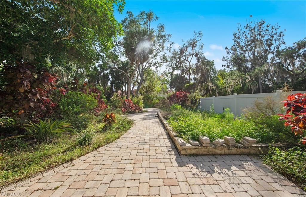 13782 River Forest Dr, Fort Myers, FL 33905 Photo