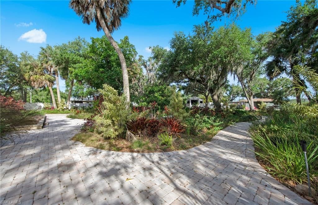 13782 River Forest Dr, Fort Myers, FL 33905 Photo