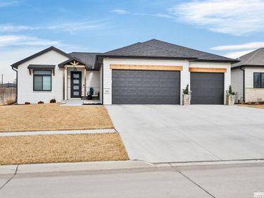 2351 S 89th Street, Lincoln, NE 68520