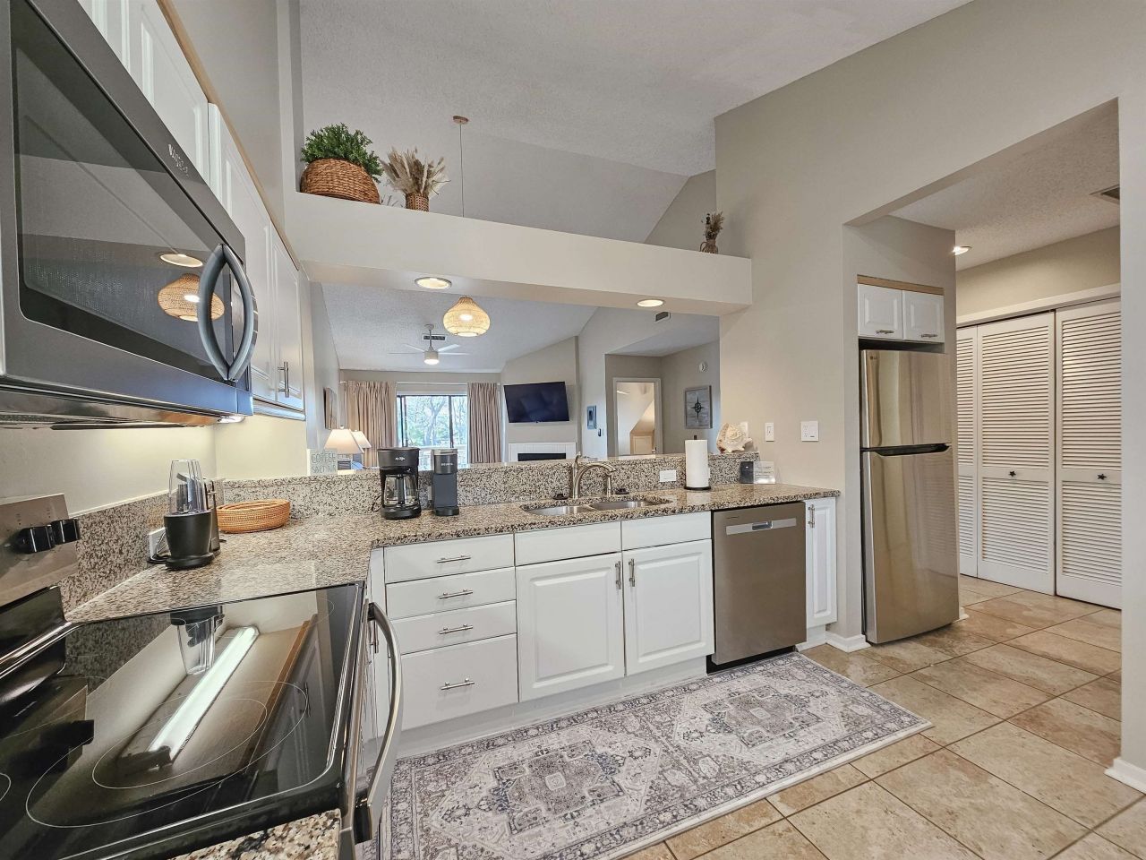 204 Baslow Ct. Photo 24