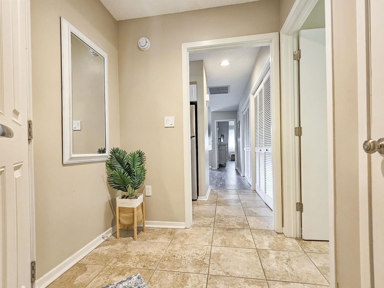 204 Baslow Ct. Photo 29