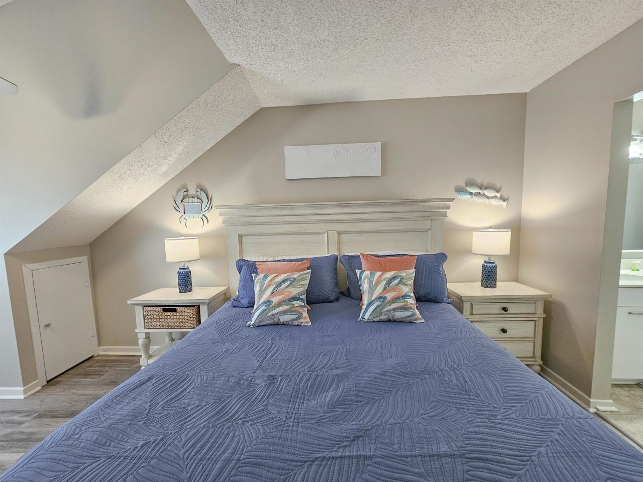 204 Baslow Ct. Photo 37