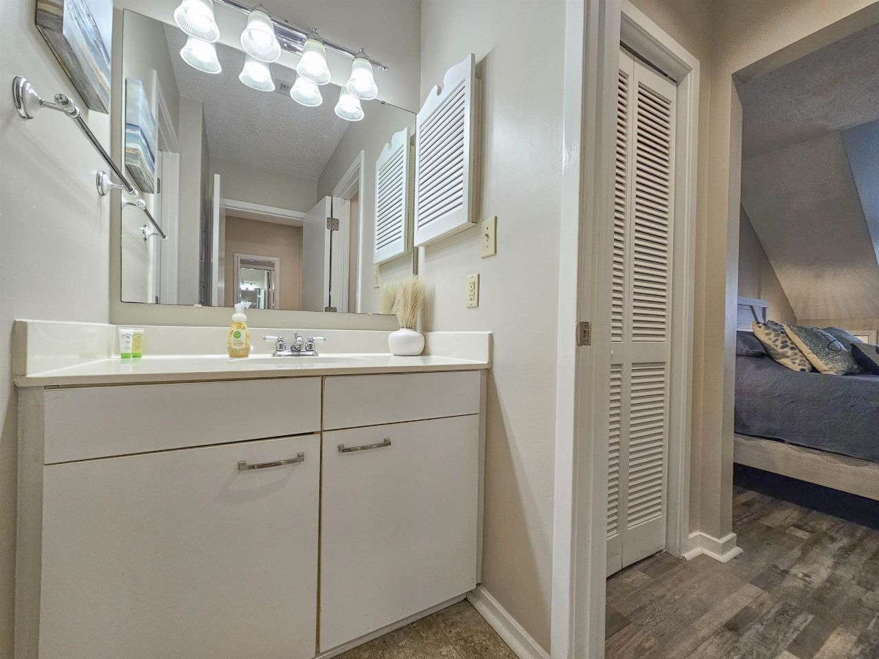 204 Baslow Ct. Photo 60