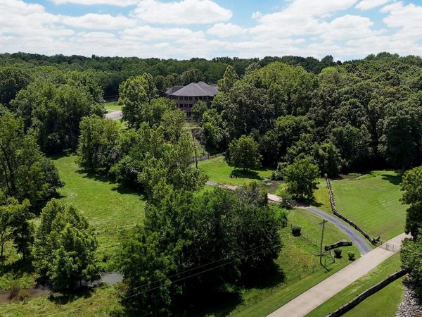 7906 W Farm Road 94, Willard, MO 65781