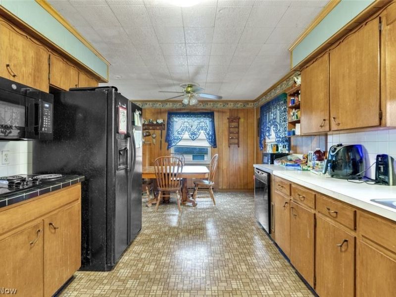 518 Snyder Drive, Loudonville, OH 44842 Photo 10