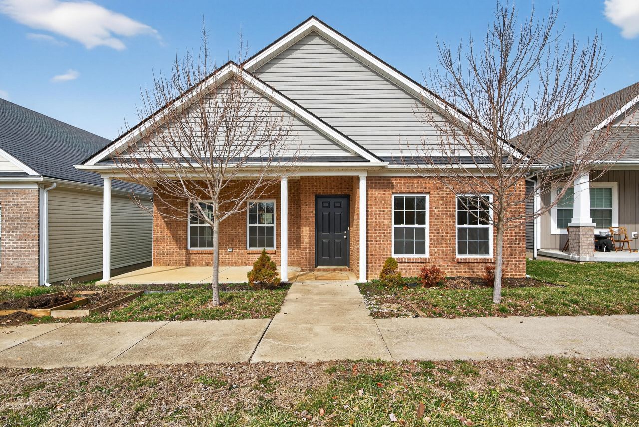 140 Mccowans Ferry Alley, Versailles, KY 40383 Main Photo