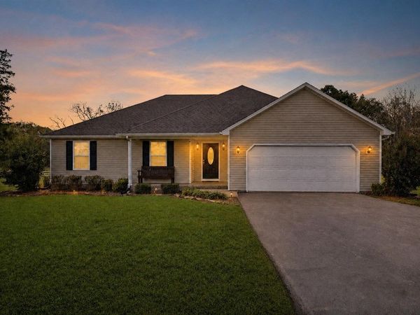 201 Elmwood Drive, Auburn, KY 42206
