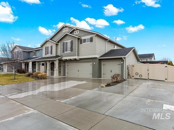 8433 E Rathdrum Dr, Nampa, ID 83687