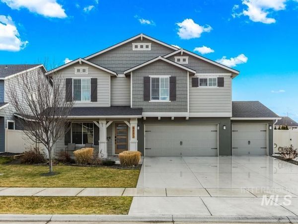 8433 E Rathdrum Dr, Nampa, ID 83687