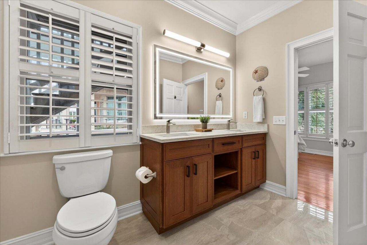 210 Ocean Boulevard Photo 24