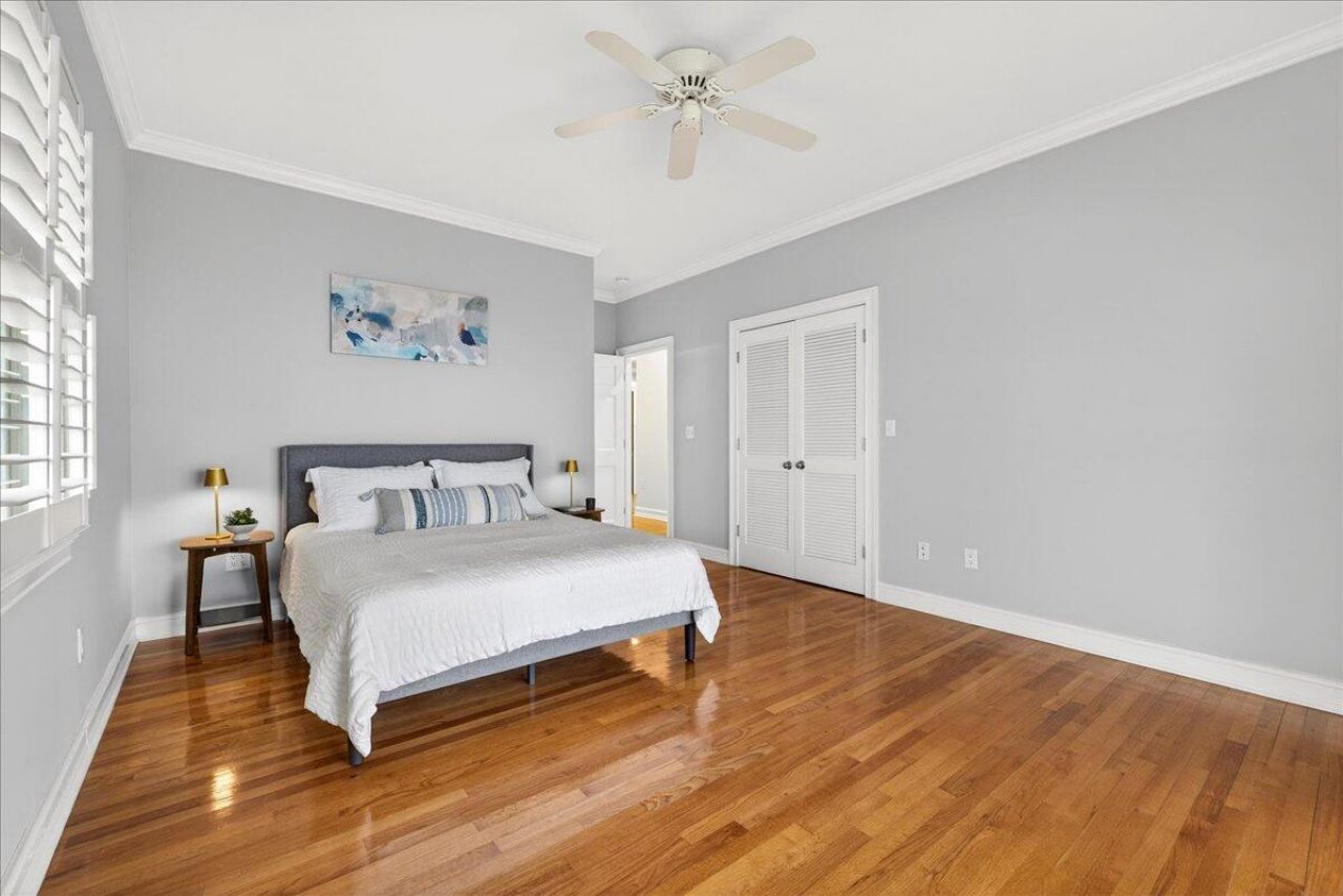 210 Ocean Boulevard Photo 27