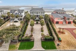 210 Ocean Boulevard photo 4