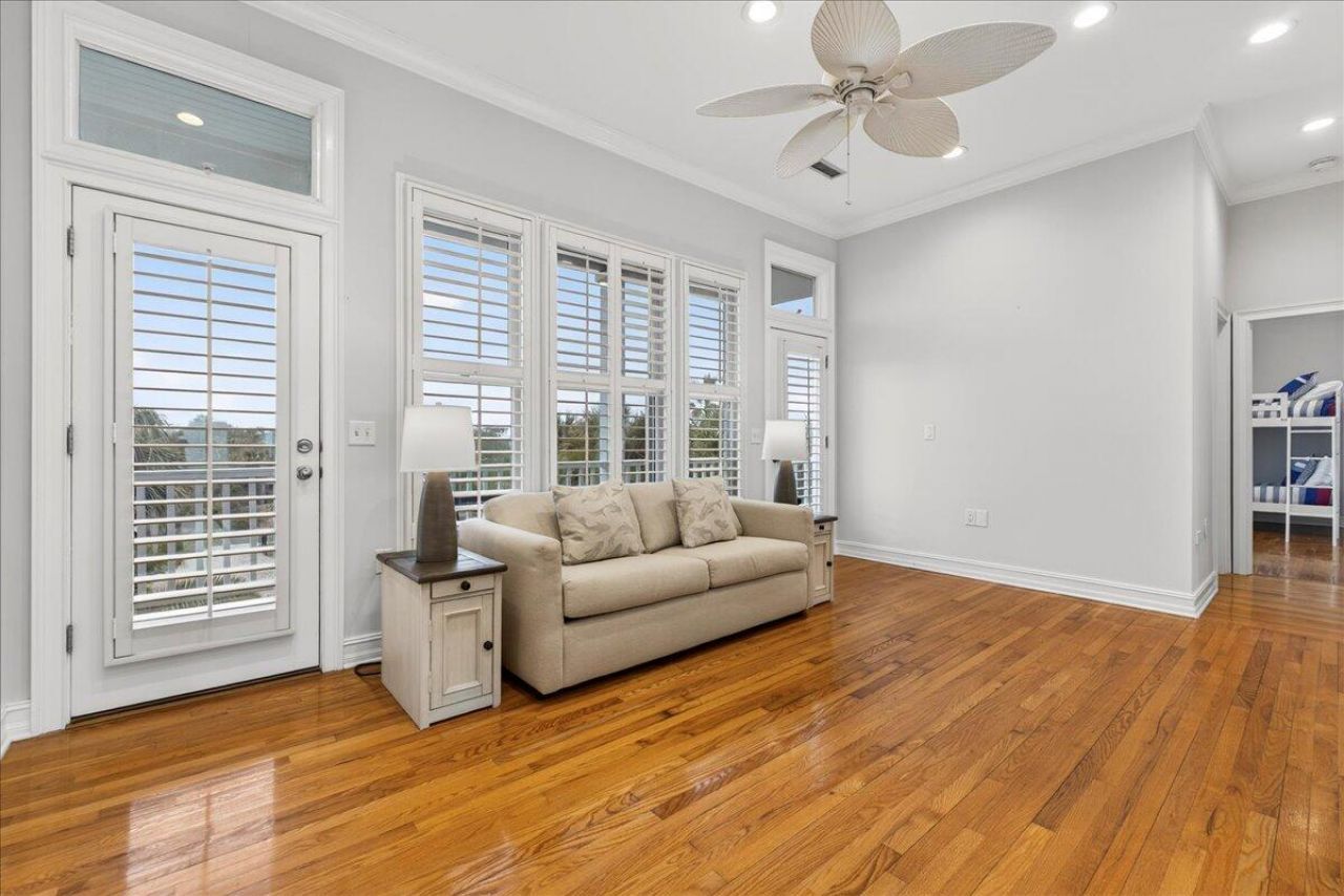 210 Ocean Boulevard Photo 34