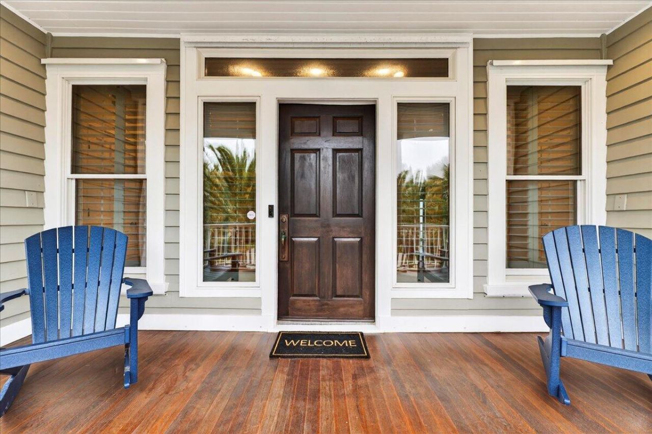 210 Ocean Boulevard Photo 4