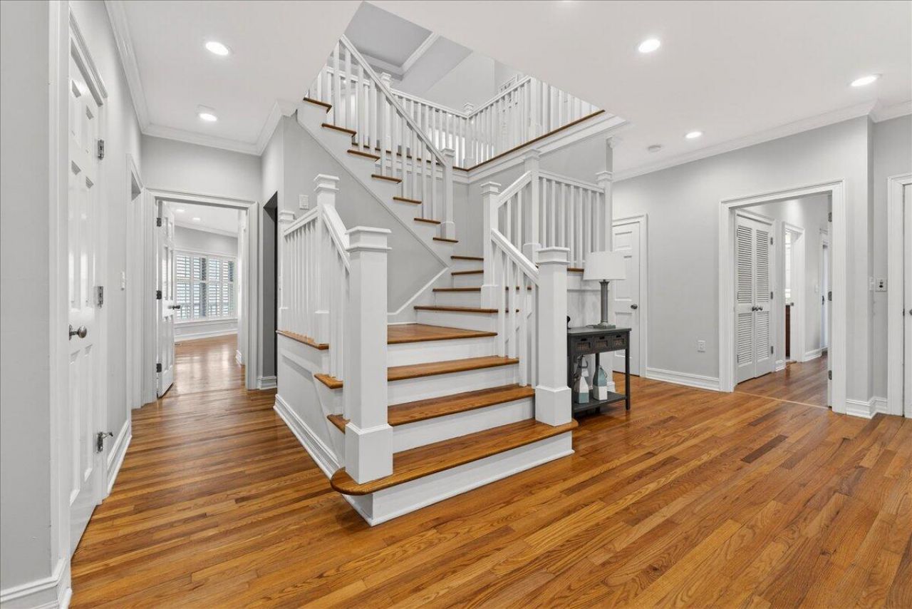 210 Ocean Boulevard Photo 5