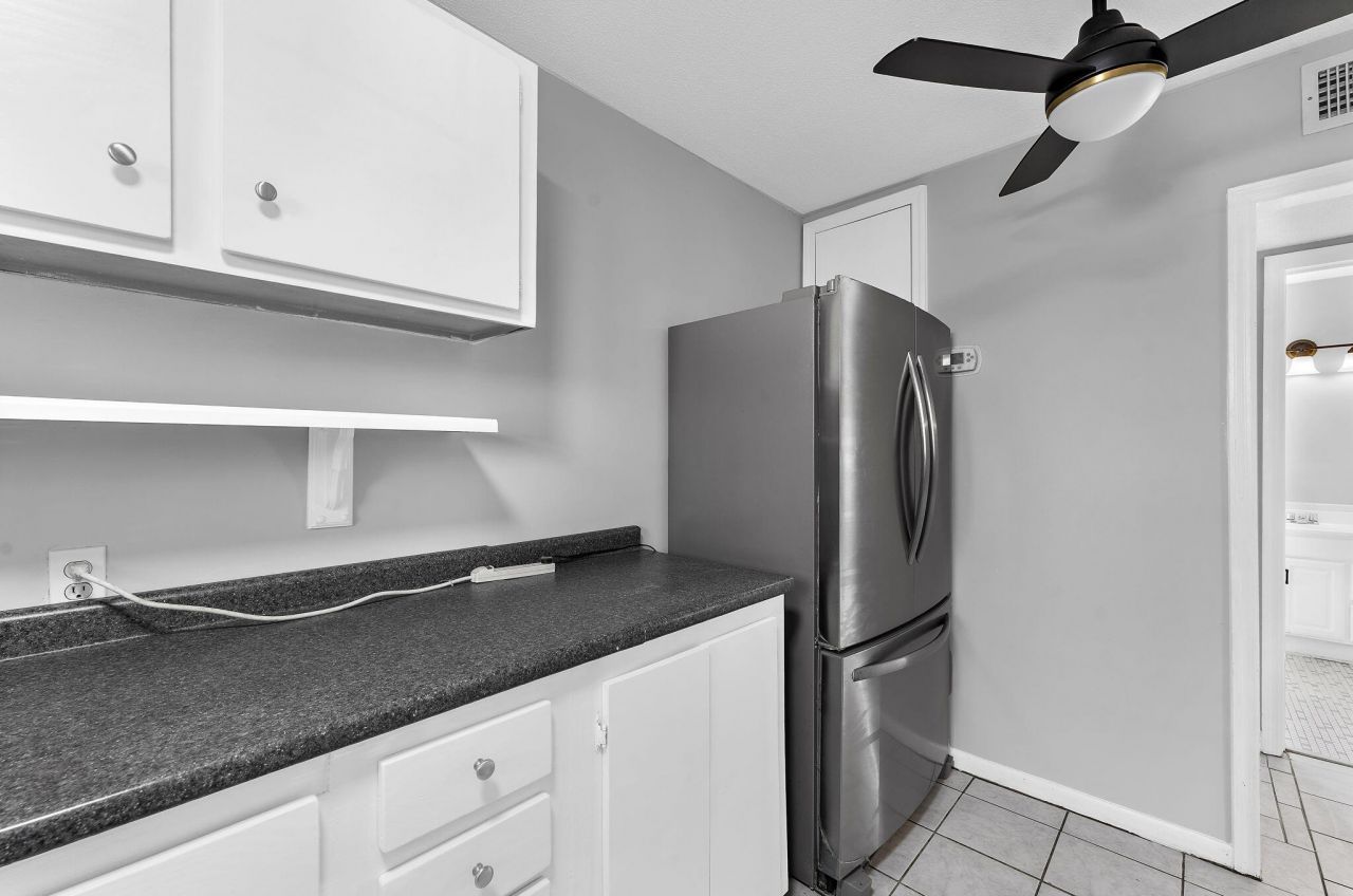 867 Colony Drive Photo 11