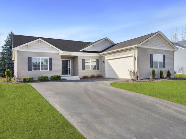 429 E Dekalb Drive, Maple Park, IL 60151