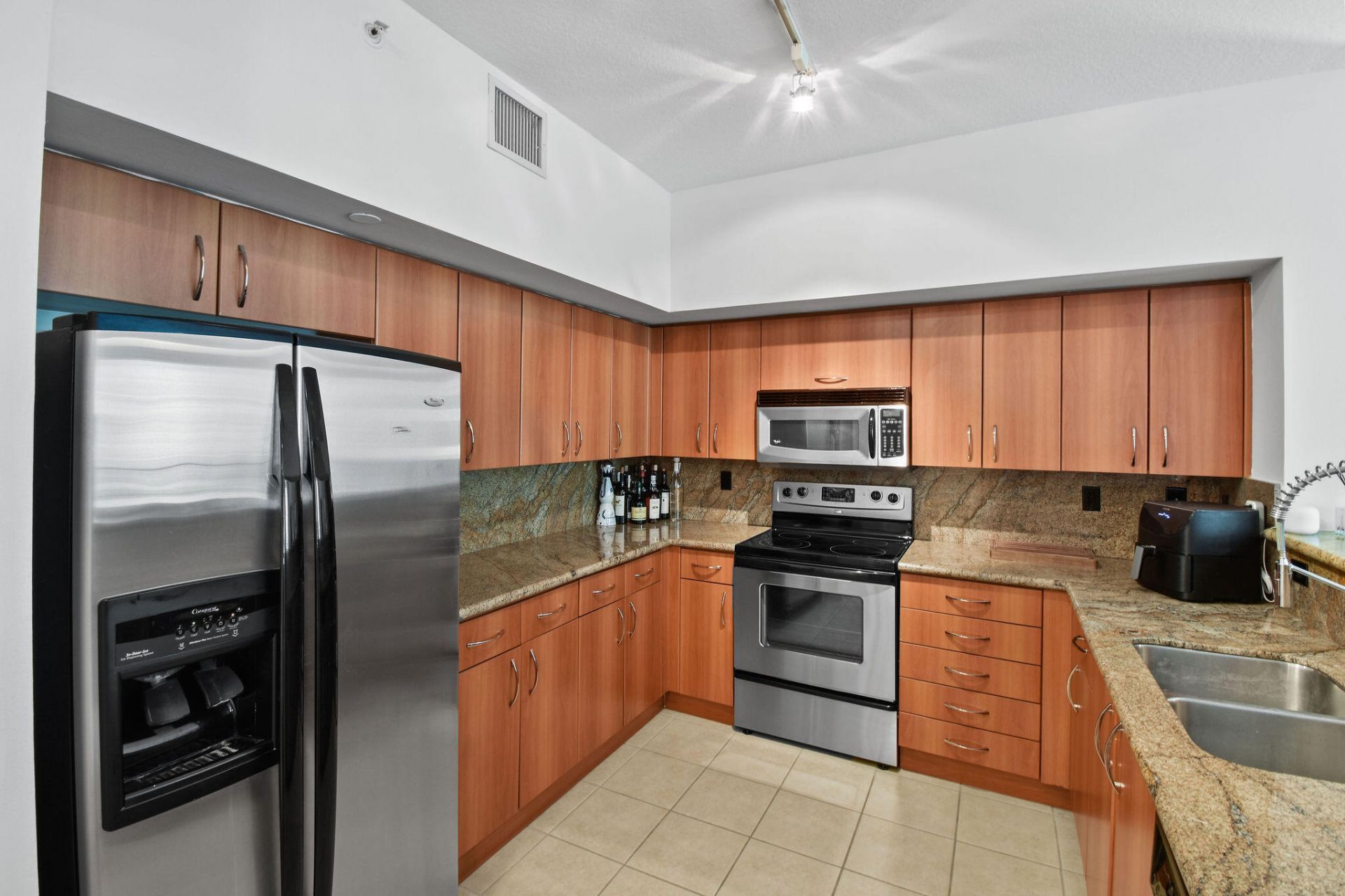 250 NE 3rd Avenue, Unit 1320, Delray Beach, FL 33444 Photo