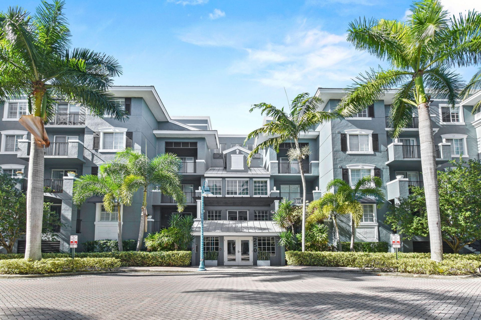 250 NE 3rd Avenue, Unit 1320, Delray Beach, FL 33444 Photo