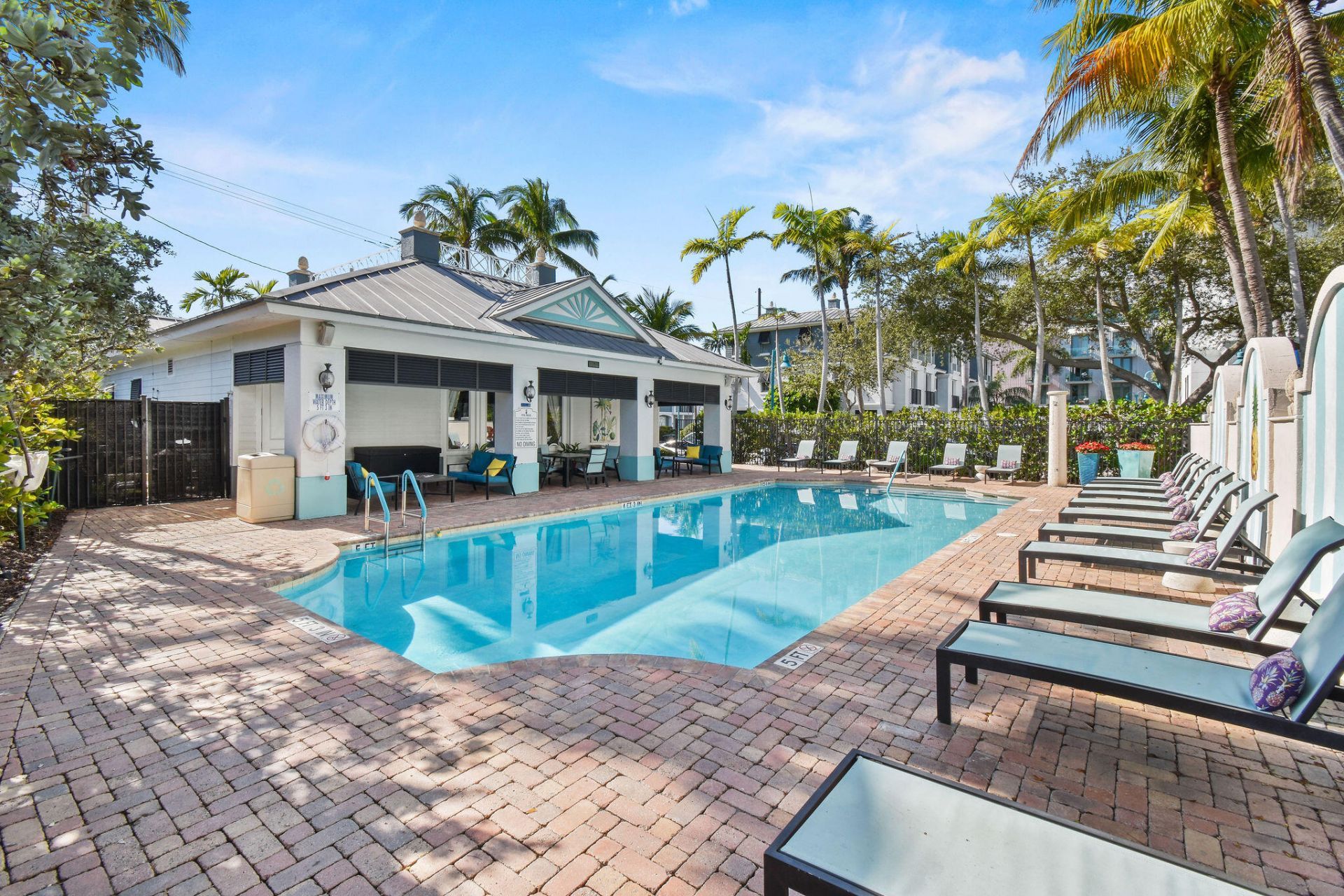 250 NE 3rd Avenue, Unit 1320, Delray Beach, FL 33444 Photo