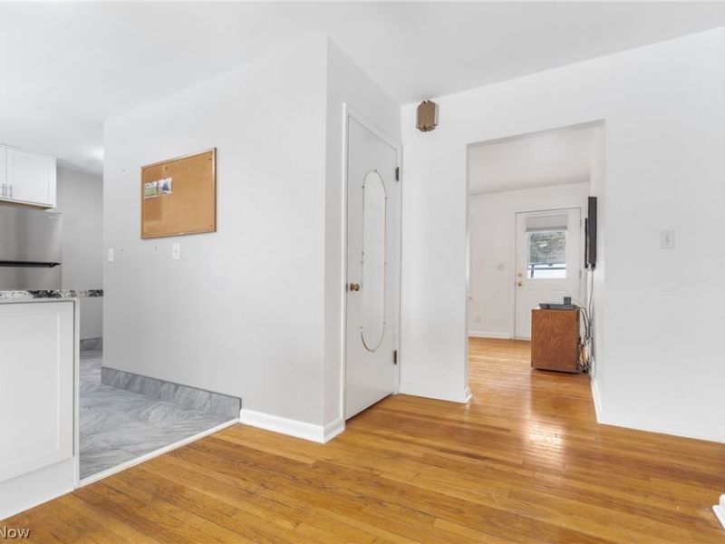 2504 Clayton Drive, Akron, OH 44319 Photo 12