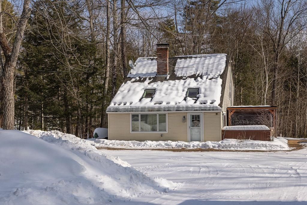 20 Fairgrounds Road, Bradford, NH 03221 Main Photo