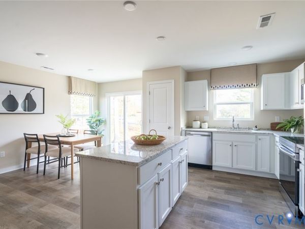 907 Encore Autumn Lane , Unit D-28, Henrico, VA 23227