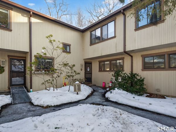 9 Upper, Unit 9, Woodbury, CT 06798