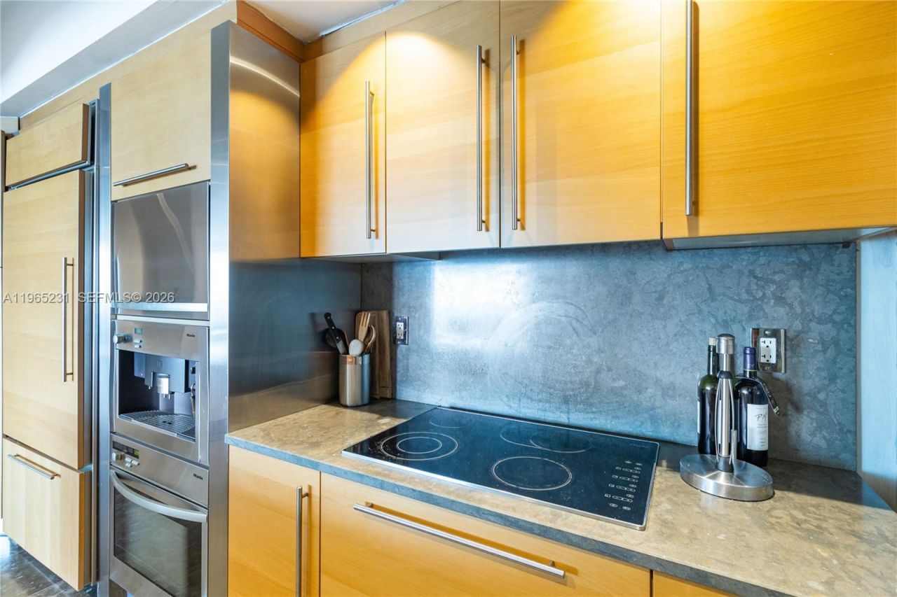 450 Alton Rd , Unit 3703, Miami Beach, FL 33139 Photo