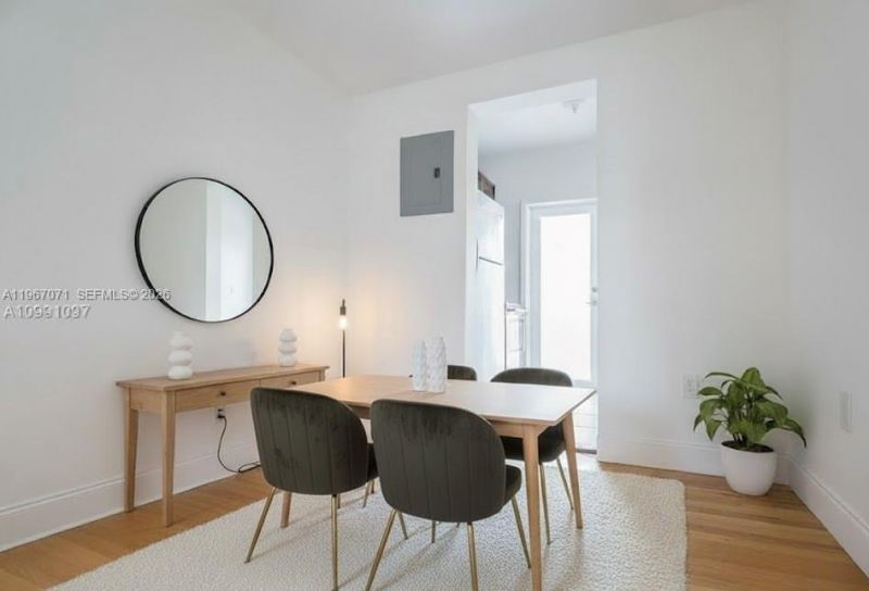 7207 Bay Dr , Unit 19, Miami Beach, FL 33141 Photo