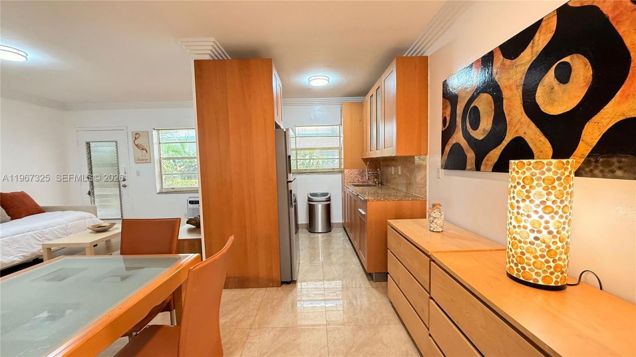 650 Pennsylvania Ave, Unit 2, Miami Beach, FL 33139 Photo