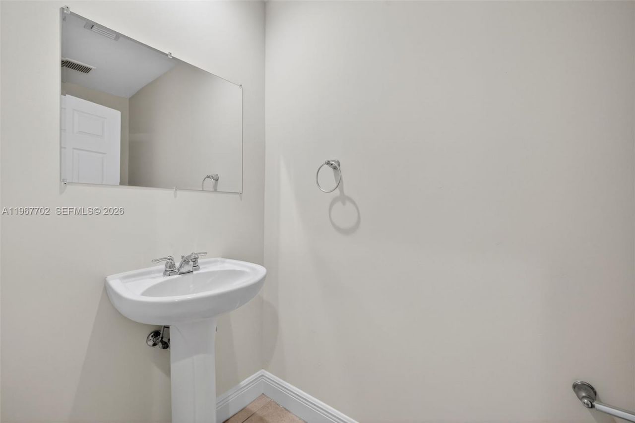 617 SW 1st Ave , Pompano Beach, FL 33060 Photo