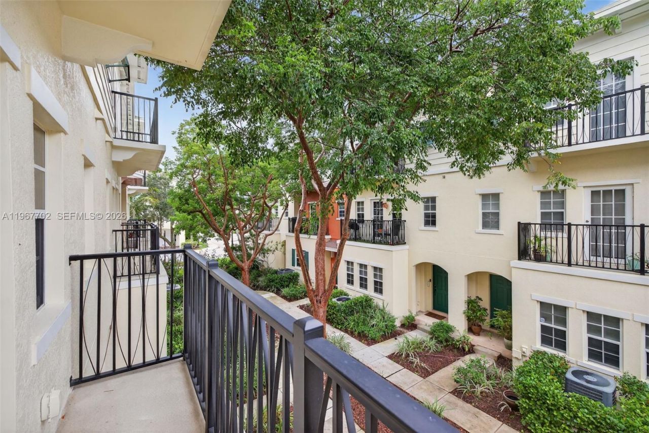 617 SW 1st Ave , Pompano Beach, FL 33060 Photo