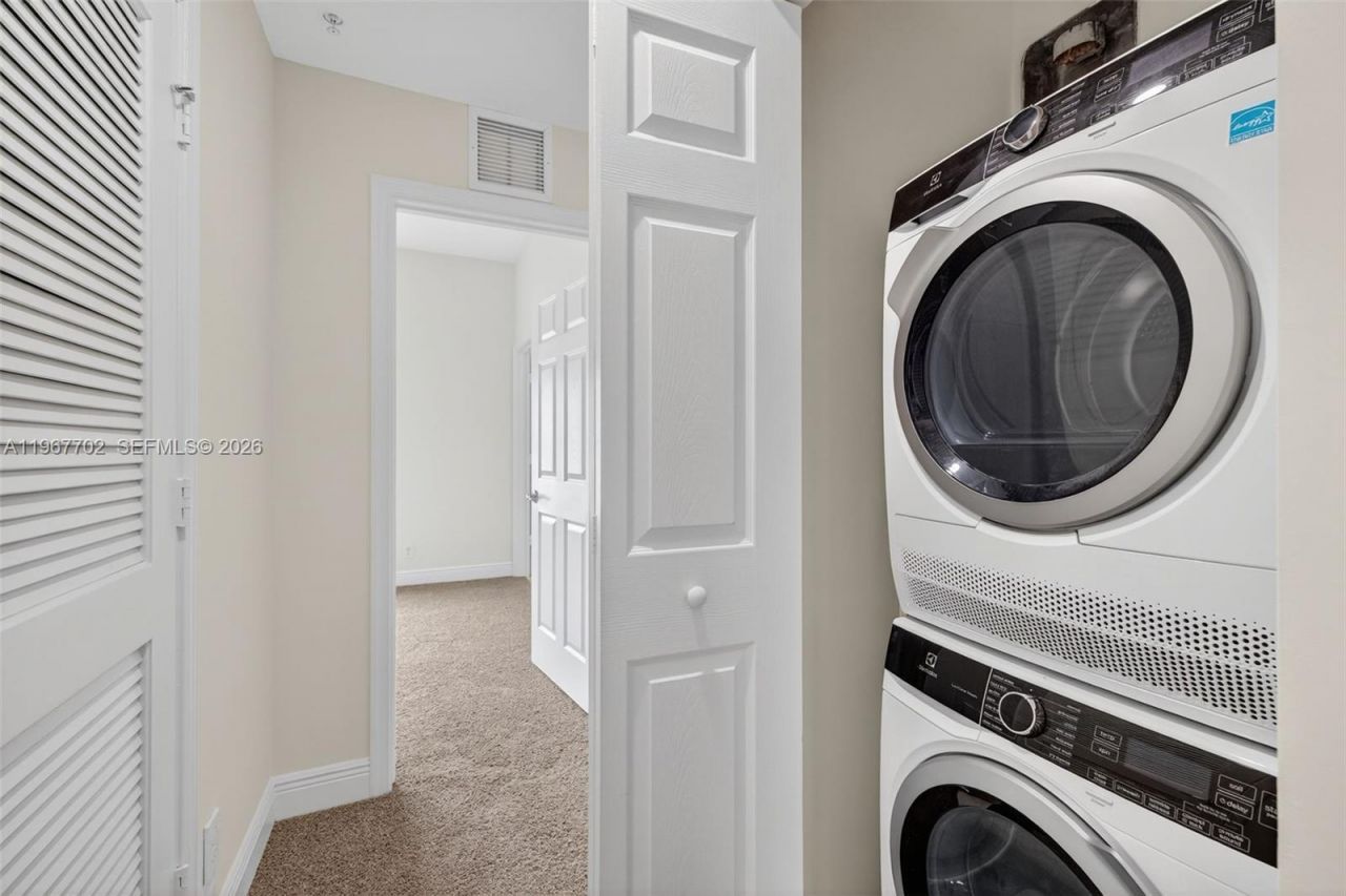 617 SW 1st Ave , Pompano Beach, FL 33060 Photo