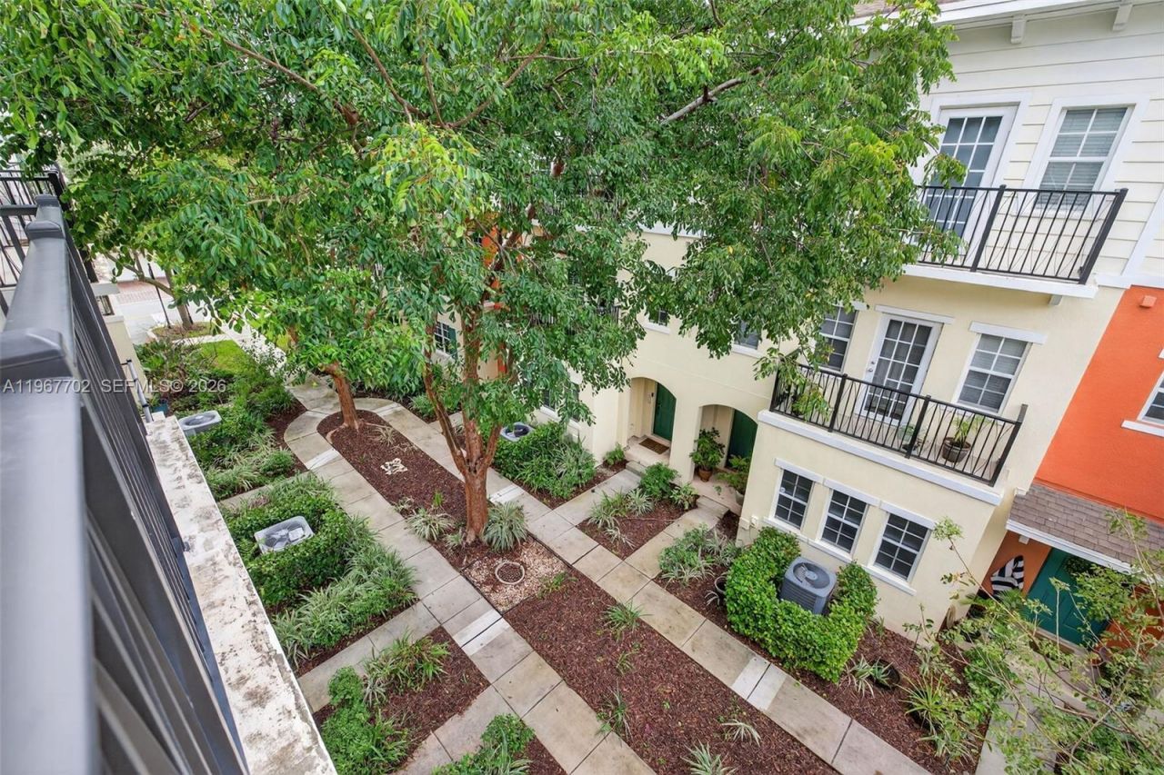 617 SW 1st Ave , Pompano Beach, FL 33060 Photo